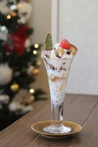 淡路島カフェ椛　クリスマス期間限定パフェ